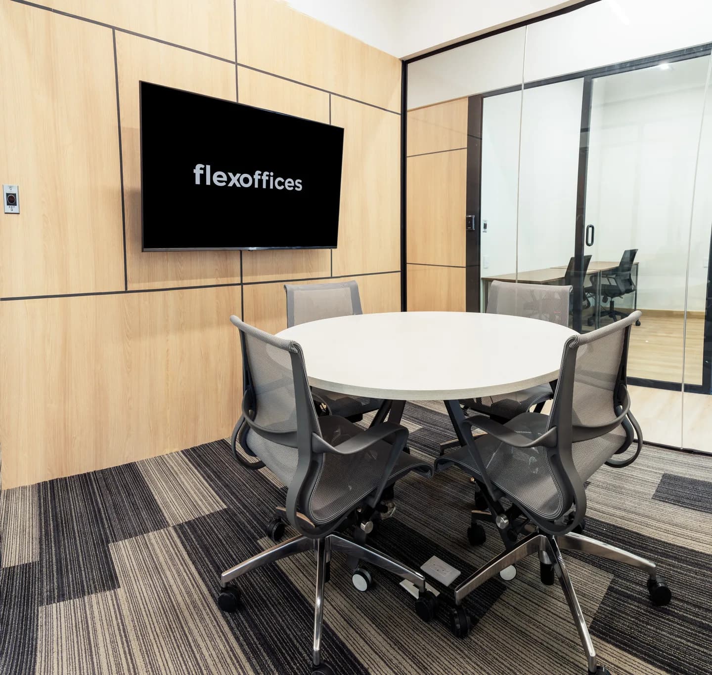 Oficinas privadas y lounge en Flexo San Ángel